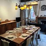 La Porte Noire * Courcelles