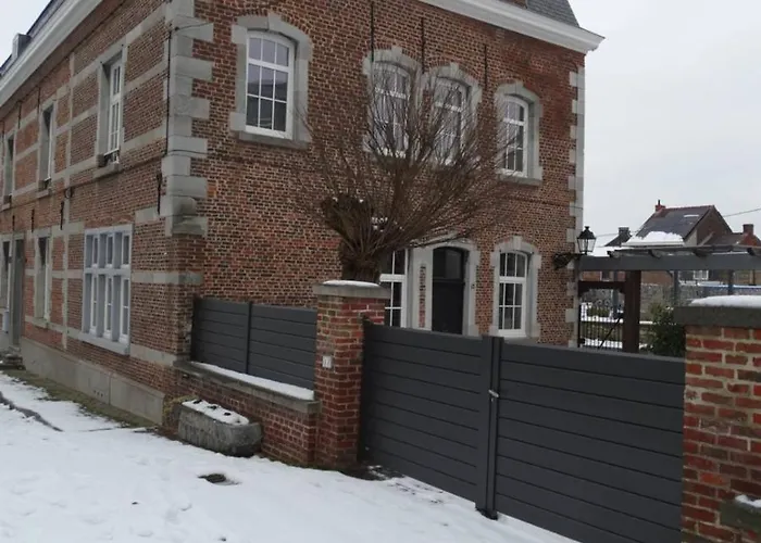 La Porte Noire Ferienhaus Courcelles